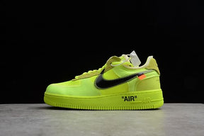 Tênis Air Force 1 Low Off-White Volt