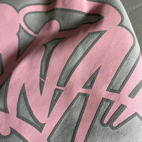 Conjunto Synaworld Logo Cinza Rosa