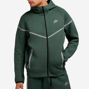 Conjunto Nike Tech Fleece