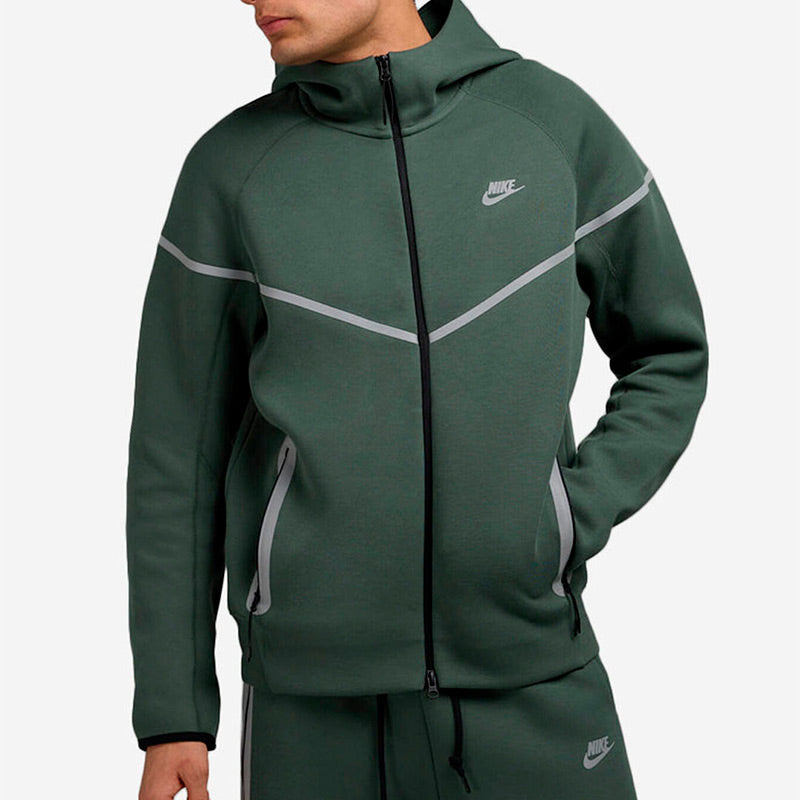 Conjunto Nike Tech Fleece